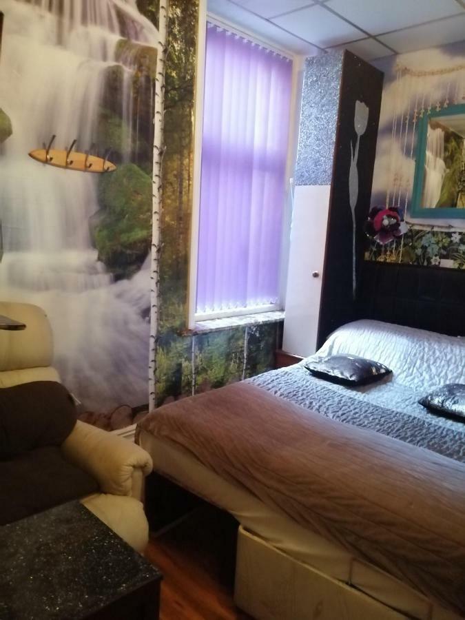 K.K'S North Station Self Catering Holiday Apartments Blackpool Esterno foto